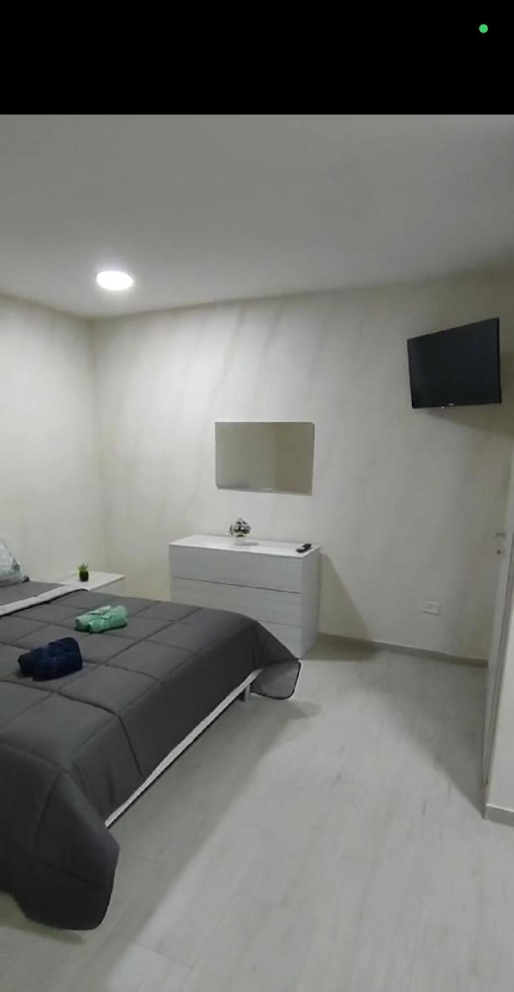 Ferienwohnung Al Civico 13 Foggia Exterior foto